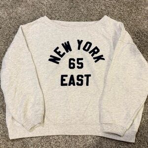 American eagle off the shoulder light grey sweatshirt
